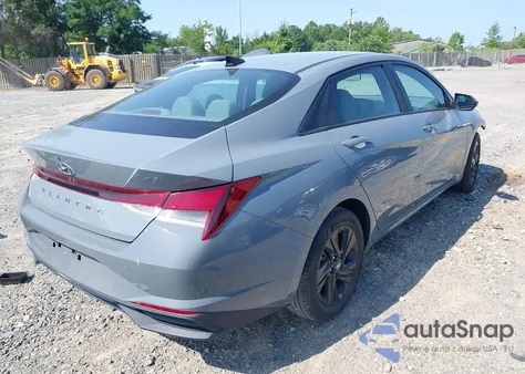 2021 Hyundai Elantra Sel z USA, uszkodzony, nr VIN KMHLM4AG5MU066039